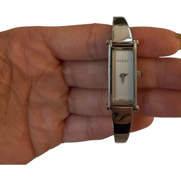 Vintage Gucci Bangle Watch | Women's Silver Rectangle Dial Swiss Made - Picture 4 of 4